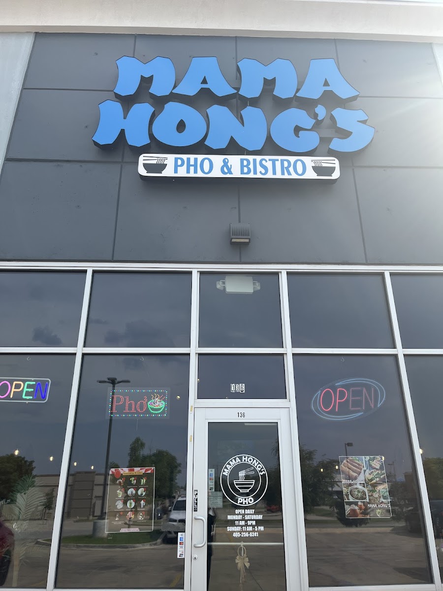 Mama Hong's Pho & Bistro